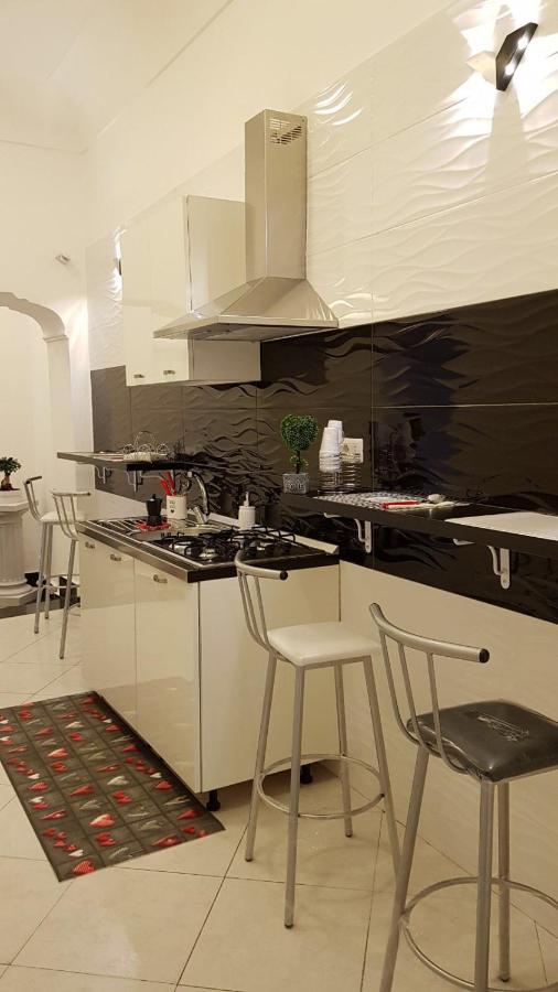 Heart Of Naples Apartment ภายนอก รูปภาพ