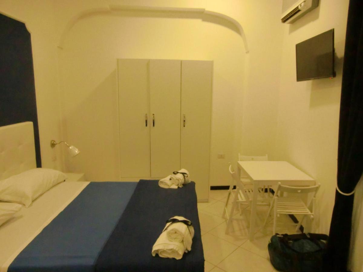 Heart Of Naples Apartment ภายนอก รูปภาพ