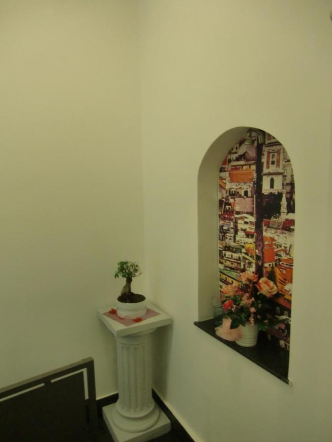 Heart Of Naples Apartment ภายนอก รูปภาพ
